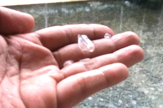 BMKG Perkirakan Potensi Cuaca Ekstrem di DIY Masuk Pancaroba, BMKG : DIY Bisa Terjadi Hujan Es